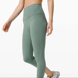 Lululemon Align Crop *21"
Tidewater Teal